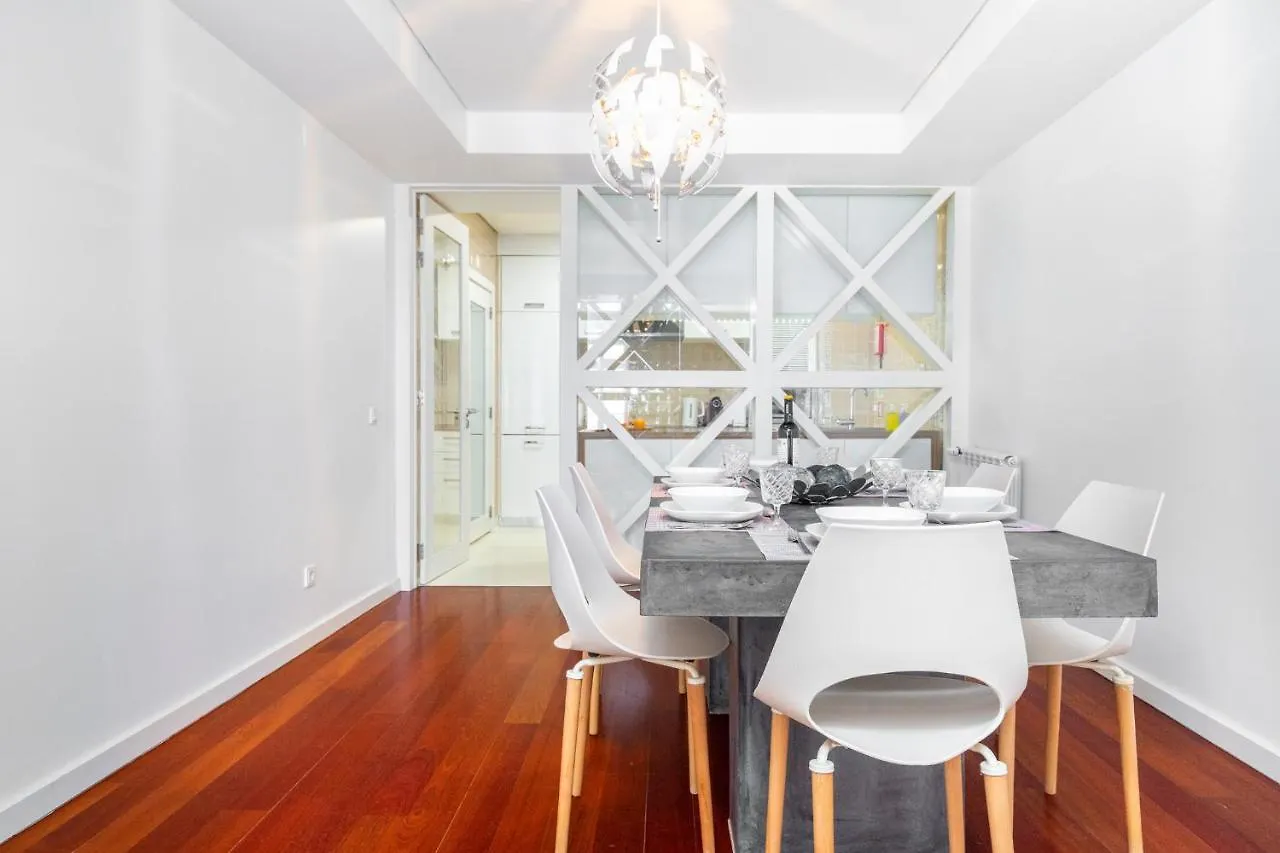 Whome | Luxury Chiado Prime Apartment Lisboa 0*,