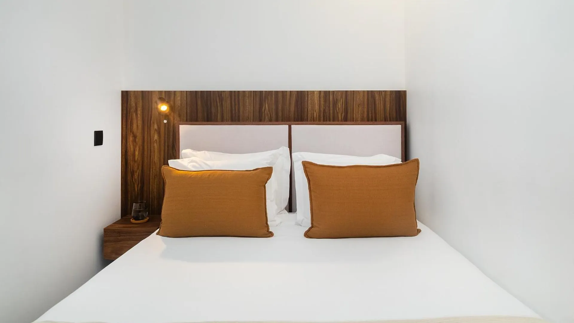 Whome | Luxury Chiado Prime Apartment Lisboa 0*,